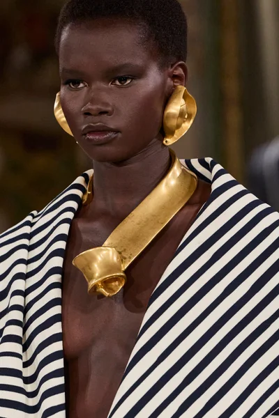 Look 73